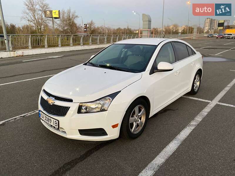 Седан Chevrolet Cruze 2013 в Киеве фото 16 Седан Chevrolet Cruze 2013 в Киеве