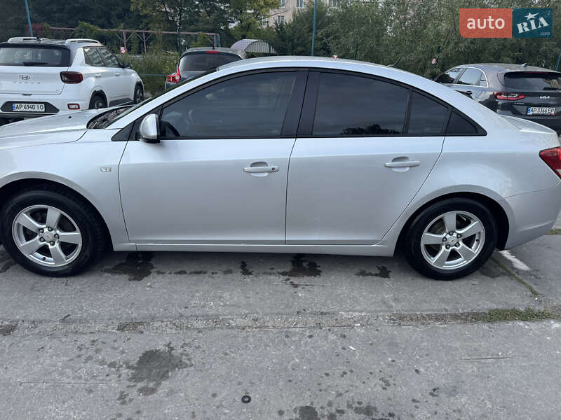 Седан Chevrolet Cruze 2012 в Запоріжжі