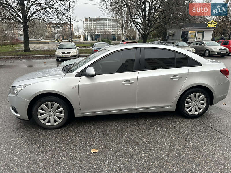 Седан Chevrolet Cruze 2012 в Запоріжжі