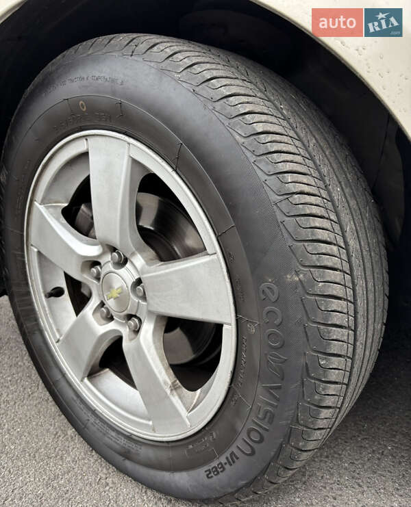 Седан Chevrolet Cruze 2014 в Чернигове