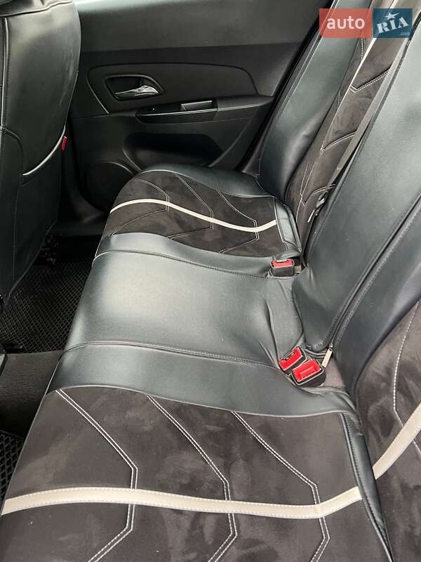 Седан Chevrolet Cruze 2013 в Ізмаїлі