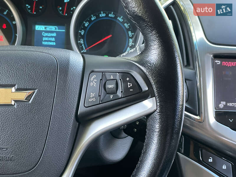 Хэтчбек Chevrolet Cruze 2014 в Киеве фото 16 Хэтчбек Chevrolet Cruze 2014 в Киеве