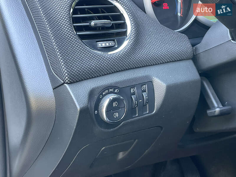 Хэтчбек Chevrolet Cruze 2014 в Киеве фото 25 Хэтчбек Chevrolet Cruze 2014 в Киеве