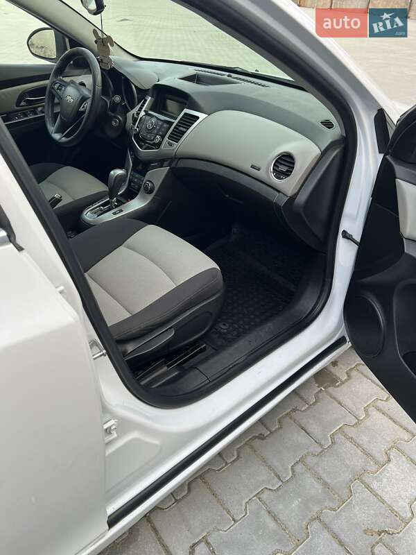 Седан Chevrolet Cruze 2012 в Тернополе