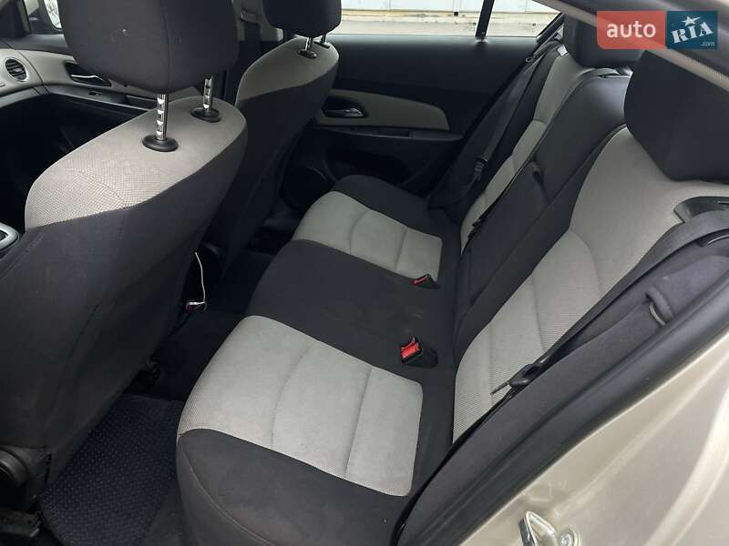 Седан Chevrolet Cruze 2014 в Дніпрі фото 22 Седан Chevrolet Cruze 2014 в Дніпрі