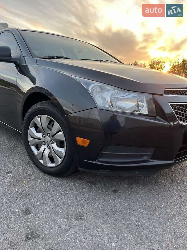 Седан Chevrolet Cruze 2011 в Харькове