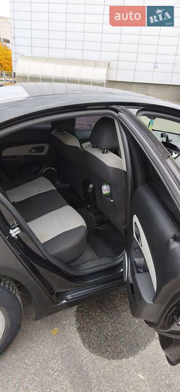 Седан Chevrolet Cruze 2010 в Броварах фото 5 Седан Chevrolet Cruze 2010 в Броварах