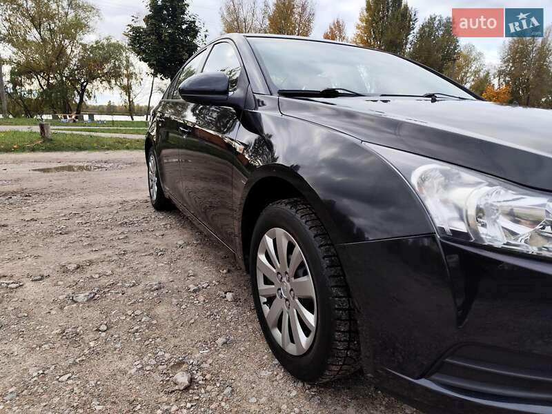 Седан Chevrolet Cruze 2009 в Киеве фото 3 Седан Chevrolet Cruze 2009 в Киеве