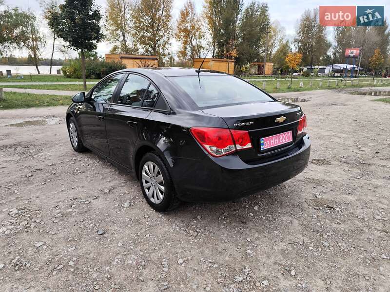Седан Chevrolet Cruze 2009 в Киеве фото 12 Седан Chevrolet Cruze 2009 в Киеве