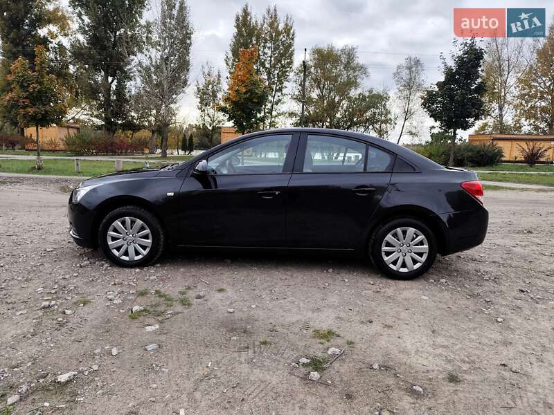 Седан Chevrolet Cruze 2009 в Киеве фото 16 Седан Chevrolet Cruze 2009 в Киеве