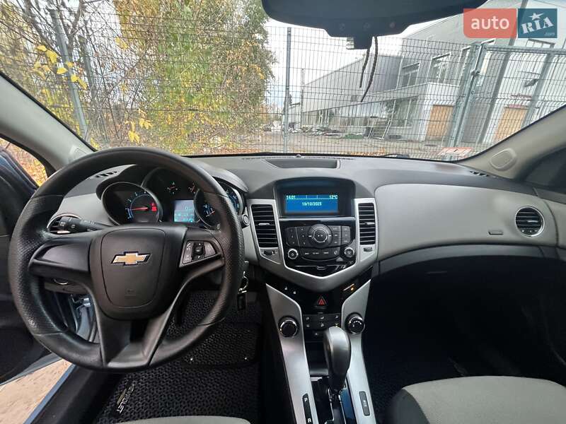 Седан Chevrolet Cruze 2011 в Харкові