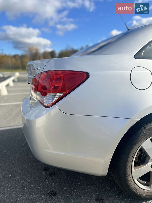 Седан Chevrolet Cruze 2011 в Луцке фото 11 Седан Chevrolet Cruze 2011 в Луцке