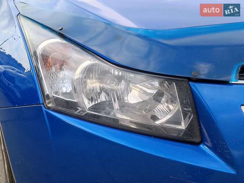 Седан Chevrolet Cruze 2011 в Харкові