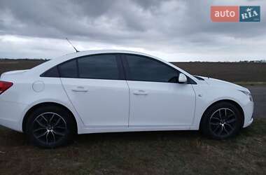 Седан Chevrolet Cruze 2011 в 