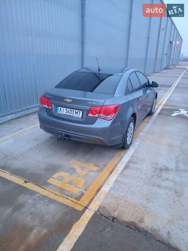 Седан Chevrolet Cruze 2014 в Киеве фото 3 Седан Chevrolet Cruze 2014 в Киеве