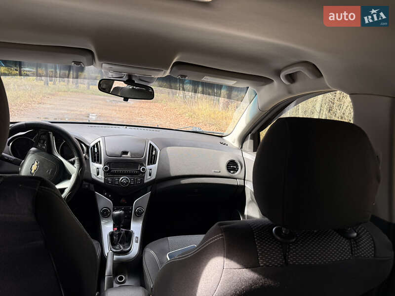 Седан Chevrolet Cruze 2014 в Глухове фото 16 Седан Chevrolet Cruze 2014 в Глухове