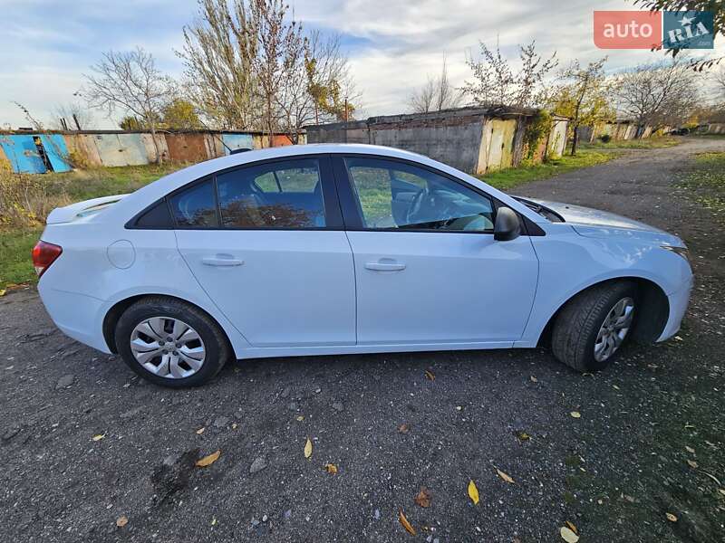 Седан Chevrolet Cruze 2015 в Кривому Розі