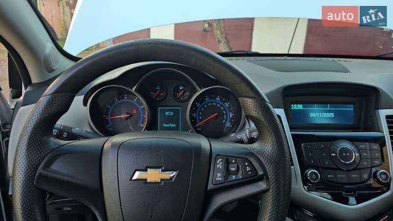 Седан Chevrolet Cruze 2015 в Кривому Розі