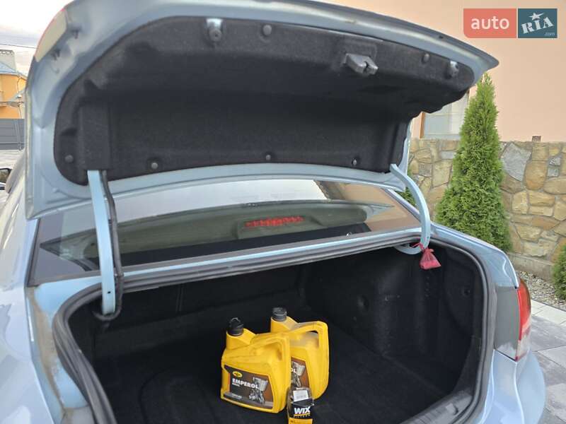 Седан Chevrolet Cruze 2011 в Ивано-Франковске