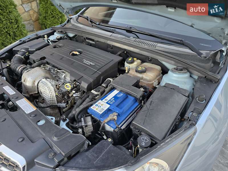 Седан Chevrolet Cruze 2011 в Ивано-Франковске