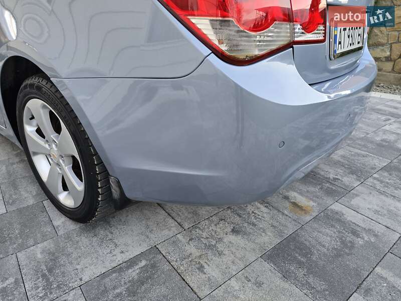 Седан Chevrolet Cruze 2011 в Ивано-Франковске