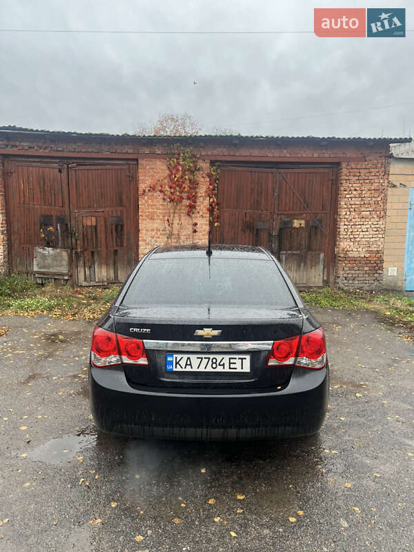Седан Chevrolet Cruze 2014 в Чернігові