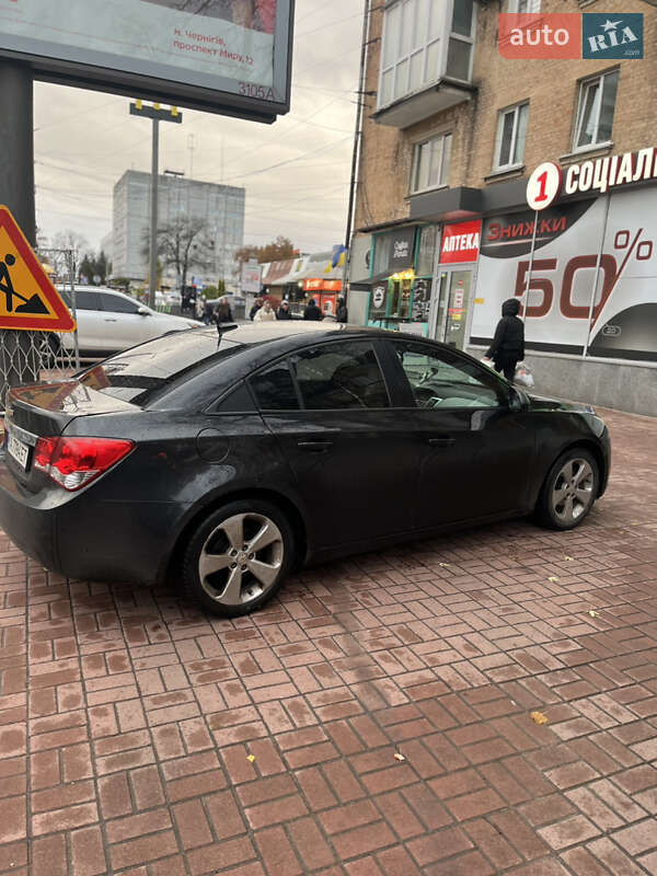 Седан Chevrolet Cruze 2014 в Чернігові