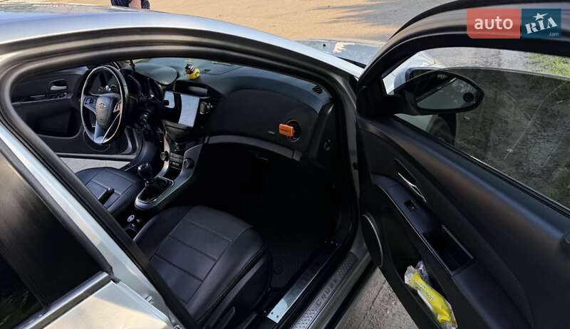 Седан Chevrolet Cruze 2011 в Днепре фото 12 Седан Chevrolet Cruze 2011 в Днепре