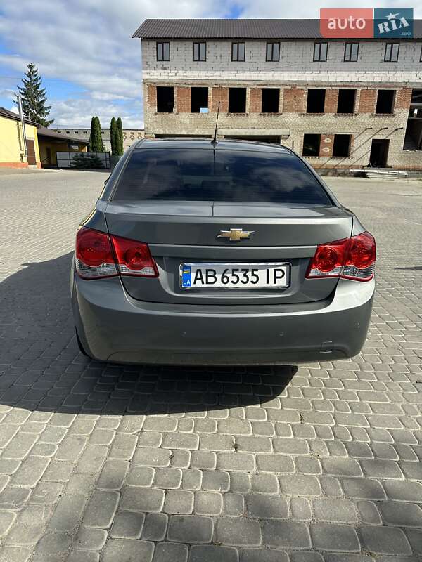 Седан Chevrolet Cruze 2009 в Іллінцях