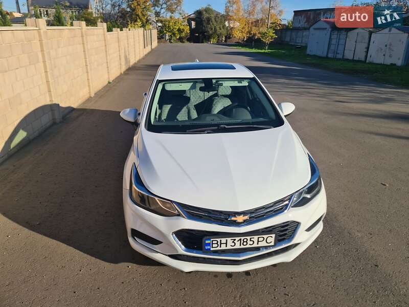 Седан Chevrolet Cruze 2016 в Черноморске