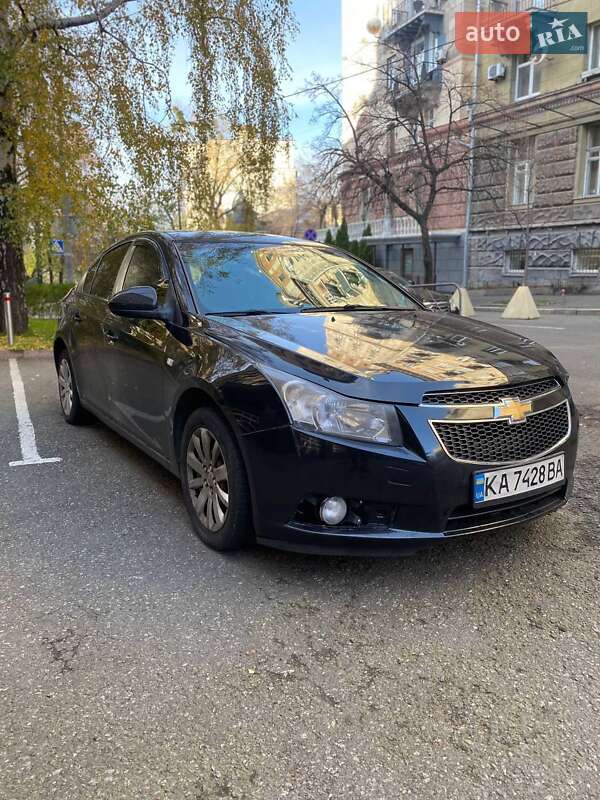 Седан Chevrolet Cruze 2011 в Киеве фото 7 Седан Chevrolet Cruze 2011 в Киеве