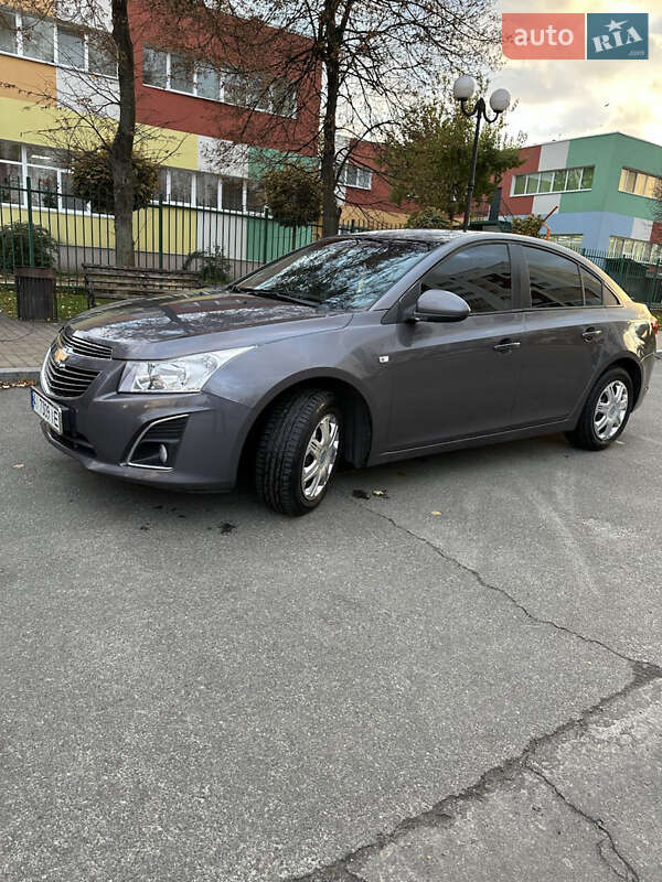 Седан Chevrolet Cruze 2014 в Киеве