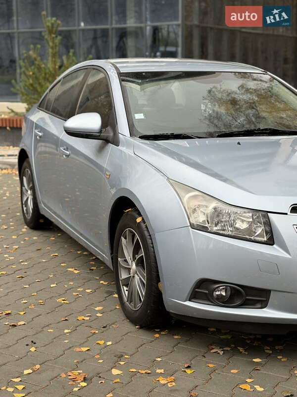 Седан Chevrolet Cruze 2009 в Тернополе фото 11 Седан Chevrolet Cruze 2009 в Тернополе