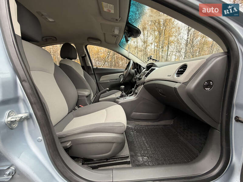 Седан Chevrolet Cruze 2009 в Тернополе фото 16 Седан Chevrolet Cruze 2009 в Тернополе
