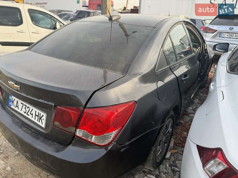 Седан Chevrolet Cruze 2015 в Киеве