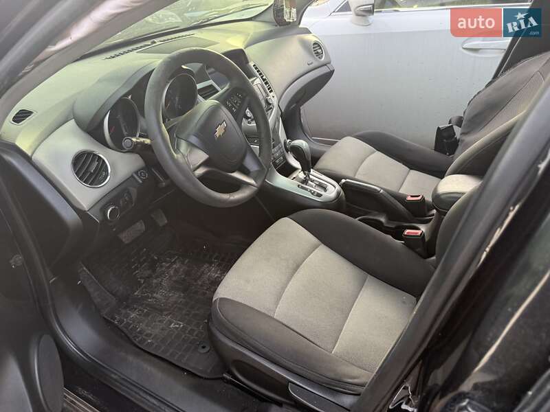 Седан Chevrolet Cruze 2015 в Киеве