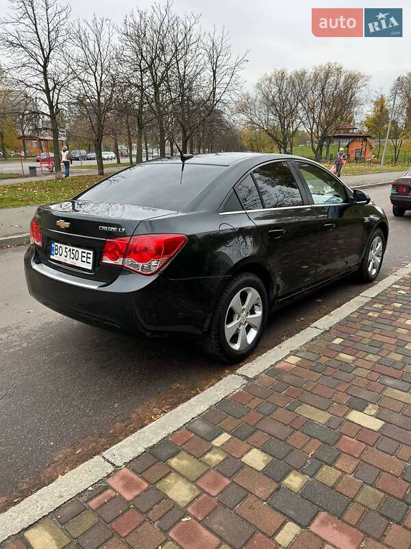 Седан Chevrolet Cruze 2010 в Киеве фото 5 Седан Chevrolet Cruze 2010 в Киеве
