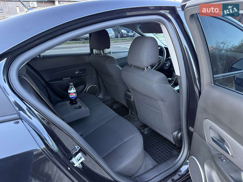 Седан Chevrolet Cruze 2014 в Луцке фото 15 Седан Chevrolet Cruze 2014 в Луцке