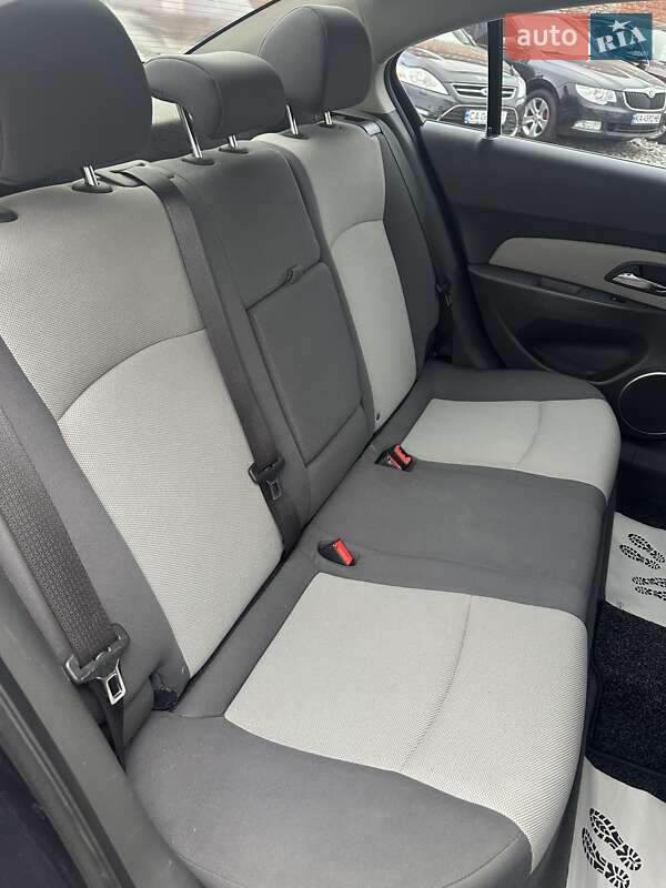 Седан Chevrolet Cruze 2010 в Смеле