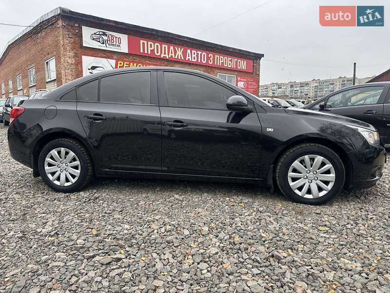 Седан Chevrolet Cruze 2010 в Смеле