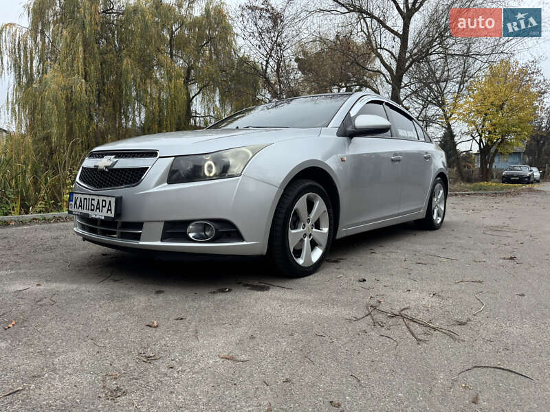 Седан Chevrolet Cruze 2009 в Киеве фото 2 Седан Chevrolet Cruze 2009 в Киеве
