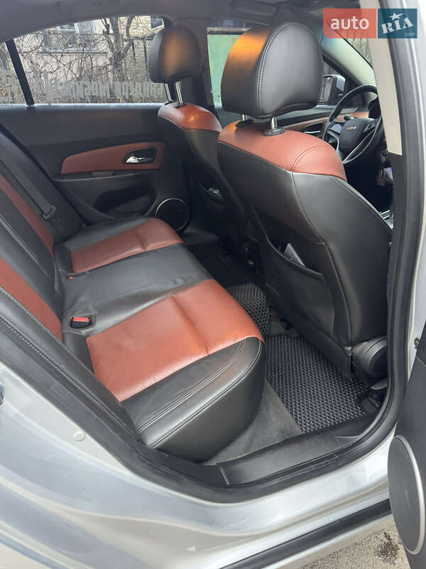 Седан Chevrolet Cruze 2009 в Киеве фото 7 Седан Chevrolet Cruze 2009 в Киеве