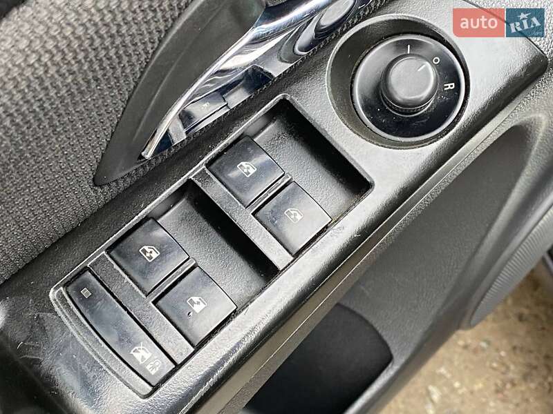 Седан Chevrolet Cruze 2013 в Києві фото 24 Седан Chevrolet Cruze 2013 в Києві