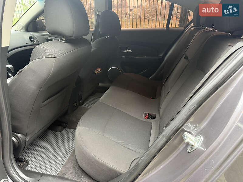 Седан Chevrolet Cruze 2014 в Ніжині фото 15 Седан Chevrolet Cruze 2014 в Ніжині