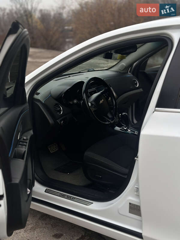 Седан Chevrolet Cruze 2012 в Киеве