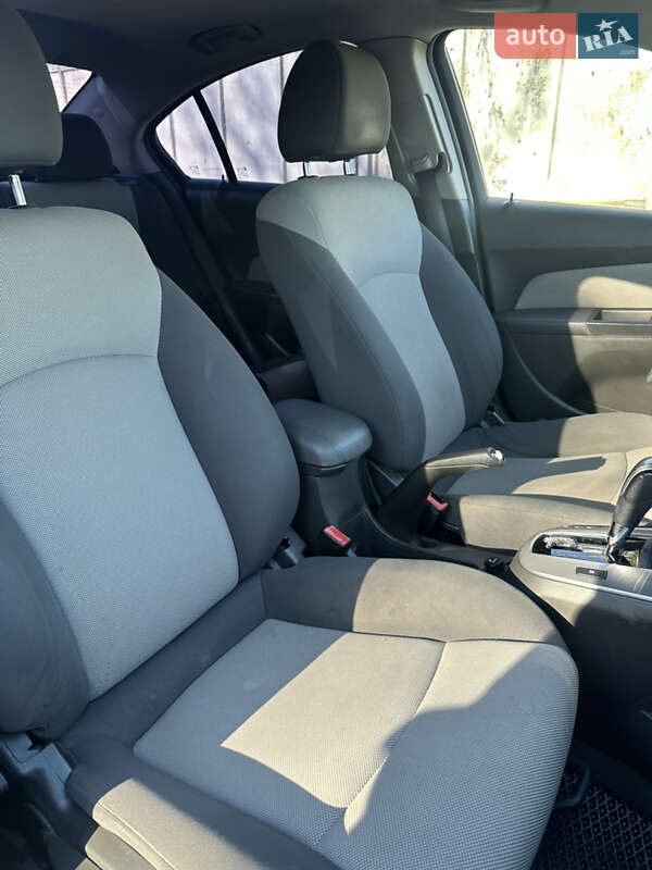 Седан Chevrolet Cruze 2009 в Львове фото 42 Седан Chevrolet Cruze 2009 в Львове