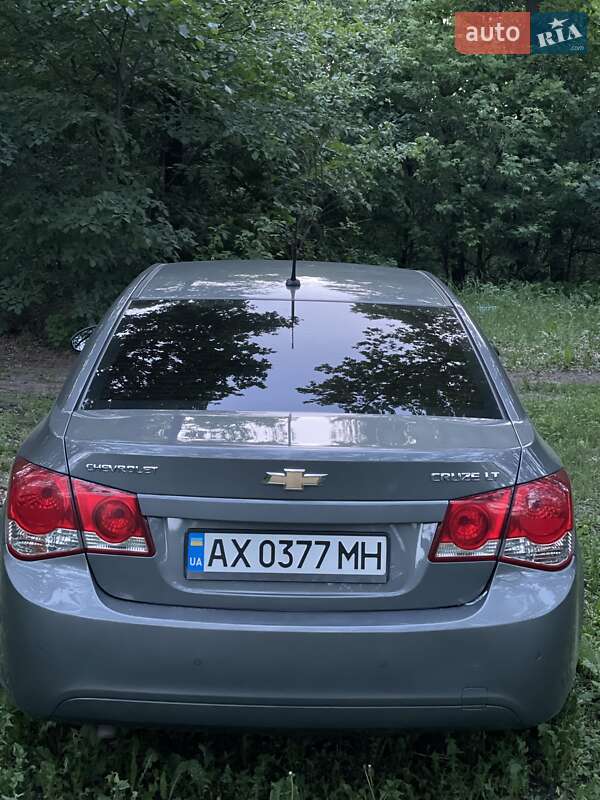 Седан Chevrolet Cruze 2010 в Харькове фото 5 Седан Chevrolet Cruze 2010 в Харькове