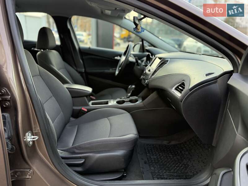 Седан Chevrolet Cruze 2018 в Киеве фото 12 Седан Chevrolet Cruze 2018 в Киеве