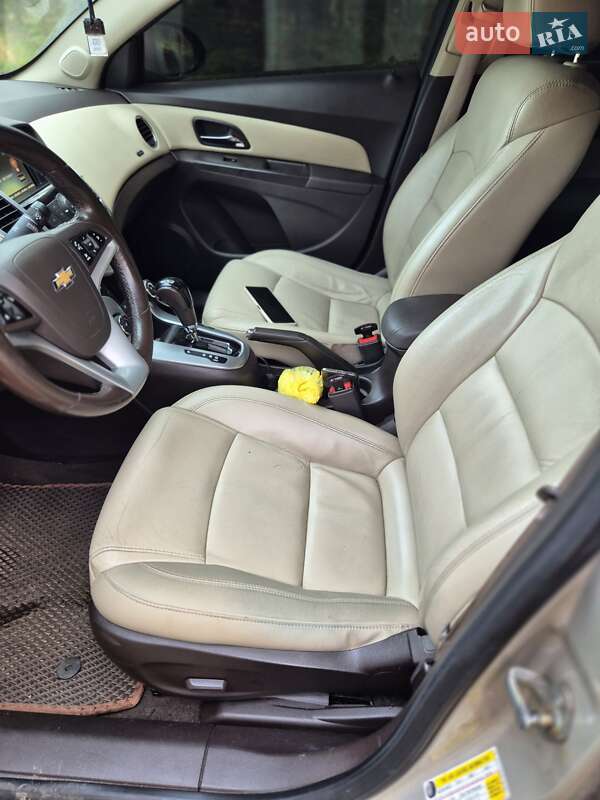Седан Chevrolet Cruze 2013 в Чернигове