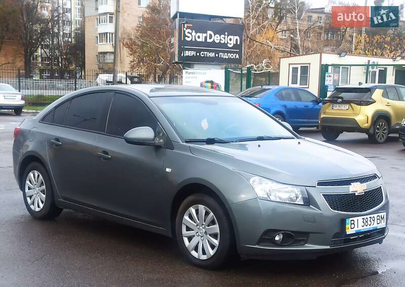 Седан Chevrolet Cruze 2011 в Полтаве фото 4 Седан Chevrolet Cruze 2011 в Полтаве